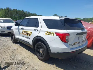 2020 Ford Police Interceptor Utility z VIN 1FM5K8AB3LGC92541, wystawiony jako IAAI lot #41968483 z przebiegiem 82 913 mil mil oraz . Historia ofert i sprzedaży dostępna na DreamBid. Obrazek 14.