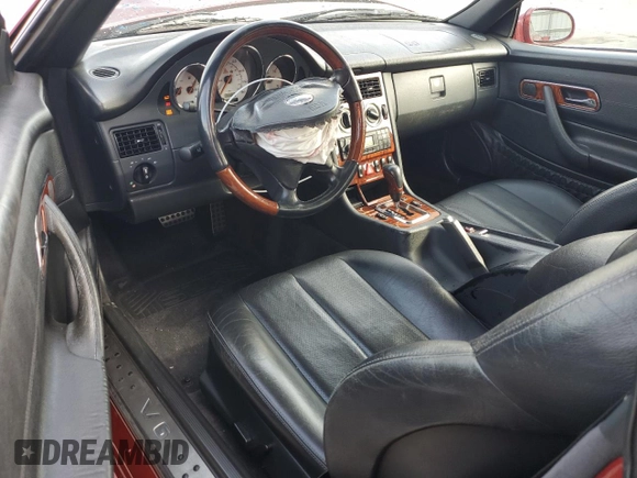 2001 Mercedes-Benz SLK 230/320 z VIN WDBKK65F81F197435, wystawiony jako Copart lot #51114955 z przebiegiem 113 869 mil mil oraz Szkoda całkowita • Salvage title. Historia ofert i sprzedaży dostępna na DreamBid. Obrazek 8.