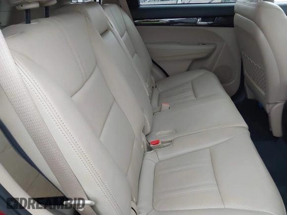 2013 Kia Sorento EX with VIN 5XYKUDA20DG311738, listed as a IAAI auction lot 41943988 with 165,820 mi miles. Bid and sale history available at carsss.com. Image 8.