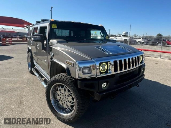 2008 Hummer H2 SUT with VIN 5GRGN22808H100335, listed as a Copart auction lot 41917985 with 192,160 mi miles and Clean Title. Bid and sale history available at carsss.com. Image 1.