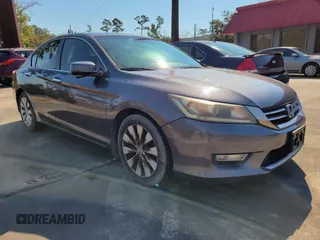 2013 Honda Accord Sdn EX-L with VIN 1HGCR2F8XDA009981, listed as a IAAI auction lot 41704760 with 237,266 mi miles. Bid and sale history available at carsss.com. Image 2.