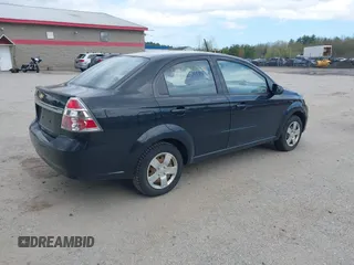 2011 Chevrolet Aveo 1LT z VIN KL1TD5DE9BB203861, wystawiony jako IAAI lot #42224197 z przebiegiem 126 327 mil mil oraz . Historia ofert i sprzedaży dostępna na DreamBid. Obrazek 4.