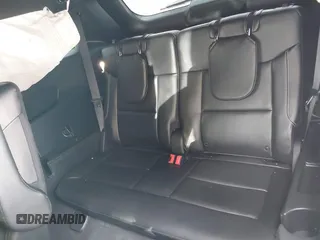 2022 Ford Explorer ST z VIN 1FM5K8GC1NGA40631, wystawiony jako IAAI lot #42009716 z przebiegiem 37 700 mil mil oraz . Historia ofert i sprzedaży dostępna na DreamBid. Obrazek 19.