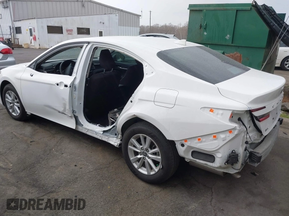 2025 Toyota Camry LE with VIN 4T1DAACK9SU503003, listed as a IAAI auction lot 41797213 with 8,208 mi miles and . Bid and sale history available at DreamBid. Image 3.