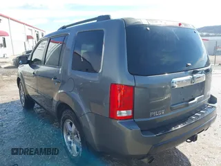 2009 Honda Pilot EX with VIN 5FNYF48469B003449, listed as a IAAI auction lot 41633525 with 190,462 mi miles. Bid and sale history available at carsss.com. Image 3.