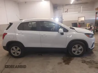2020 Chevrolet Trax LS with VIN KL7CJKSB2LB093520, listed as a IAAI auction lot 41976707 with 37,933 mi miles and . Bid and sale history available at carsss.com. Image 13.
