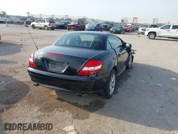 2006 Mercedes-Benz SLK 280 z VIN WDBWK54F36F120962, wystawiony jako IAAI lot #42269968 z przebiegiem 132 752 mil mil oraz . Historia ofert i sprzedaży dostępna na DreamBid. Obrazek 4.