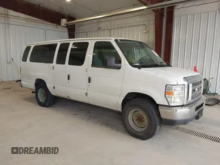 2010 Ford Econoline Passenger XL z VIN 1FBSS3BL2ADA68410, wystawiony jako IAAI lot #42359755 z przebiegiem 233 955 mil mil oraz . Historia ofert i sprzedaży dostępna na DreamBid. Obrazek 1.