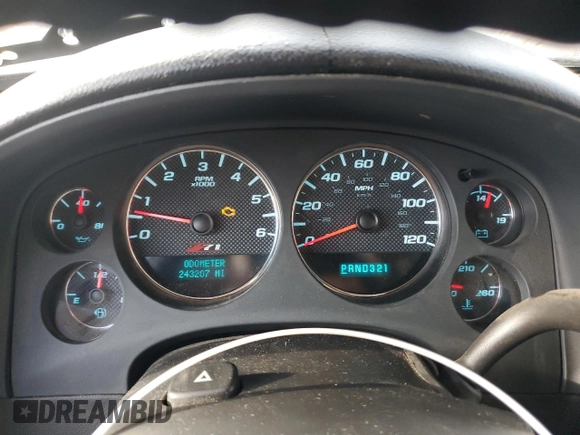 2008 Chevrolet Suburban LT w/2LT with VIN 3GNFK16388G267557, listed as a Copart auction lot 43952315 with 243,207 mi miles and Salvage Title. Bid and sale history available at carsss.com. Image 9.