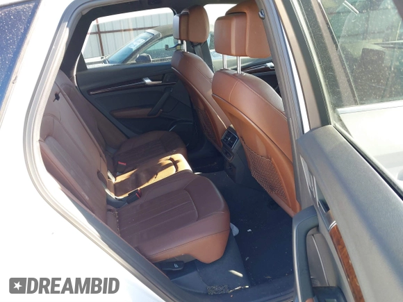 2019 Audi Q5 Premium with VIN WA1ANAFY1K2112607, listed as a IAAI auction lot 41482680 with 58,000 mi miles. Bid and sale history available at carsss.com. Image 8.