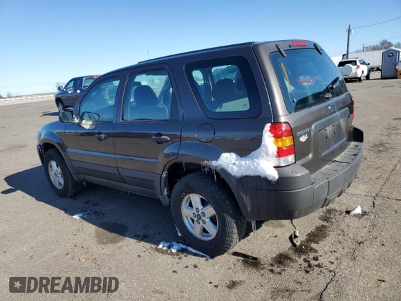 2007 Ford Escape XLS z VIN 1FMYU02Z77KA52643, wystawiony jako Copart lot #50971365 z przebiegiem 183 604 mil mil oraz Szkoda całkowita • Salvage title. Historia ofert i sprzedaży dostępna na DreamBid. Obrazek 2.