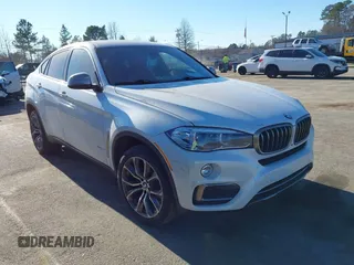 2017 BMW X6 xDrive35i z VIN 5UXKU2C3XH0U29395, wystawiony jako IAAI lot #41237496 z przebiegiem 82 836 mil mil oraz . Historia ofert i sprzedaży dostępna na DreamBid. Obrazek 13.