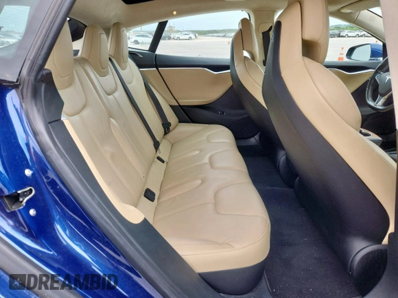 2017 Tesla Model S 60 с VIN 5YJSA1E14HF190251, выставлен на аукционе Copart как лот 63648045 с пробегом 79 379 миль миль и Списание • Salvage title. История ставок и продаж доступна на DreamBid. Изображение 10.