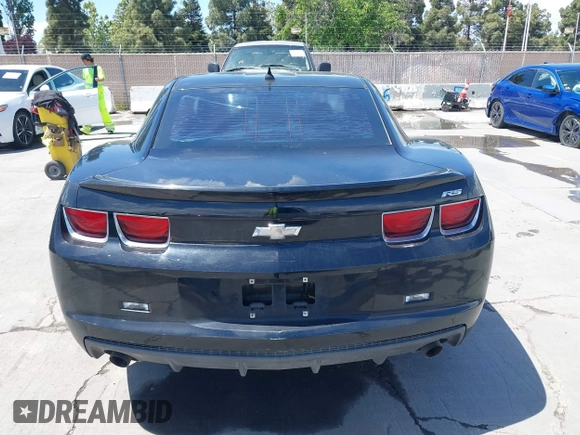 2013 Chevrolet Camaro LT z VIN 2G1FB1E32D9182026, wystawiony jako IAAI lot #42228559 z przebiegiem 210 159 mil mil oraz . Historia ofert i sprzedaży dostępna na DreamBid. Obrazek 17.
