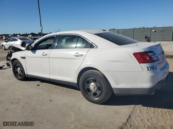 2013 Ford Sedan Police Interceptor with VIN 1FAHP2L88DG139002, listed as a Copart auction lot 81307654 with 142,329 mi miles and Non Repairable. Bid and sale history available at carsss.com. Image 2.
