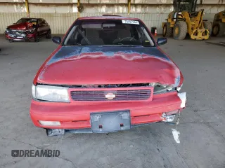 1993 Nissan Maxima z VIN JN1EJ01F8PT414614, wystawiony jako Copart lot #76497964 z przebiegiem 201 360 mil mil oraz Szkody całkowita. Historia ofert i sprzedaży dostępna na DreamBid. Obrazek 5.