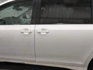2018 Toyota Sienna LE Auto Access Seat with VIN 5TDKZ3DC4JS922290, listed as a IAAI auction lot 41615724 with 100,632 mi miles. Bid and sale history available at carsss.com. Image 14.