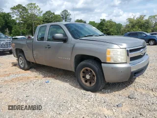 2007 Chevrolet Silverado 1500 1LT with VIN 2GCEK19C371653018, listed as a Copart auction lot 52855545 with 304,322 mi miles and Salvage Title. Bid and sale history available at DreamBid. Image 4.