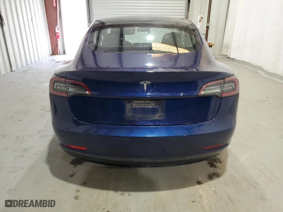 2022 Tesla Model 3 with VIN 5YJ3E1EA3NF370714, listed as a Copart auction lot 52811415 with 84,368 mi miles and Clean Title. Bid and sale history available at carsss.com. Image 6.