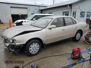 1995 Toyota Camry LE z VIN 4T1SK12E8SU548790, wystawiony jako Copart lot #59390925 z przebiegiem 207 392 mil mil oraz Szkoda całkowita • Salvage title. Historia ofert i sprzedaży dostępna na DreamBid. Obrazek 1.
