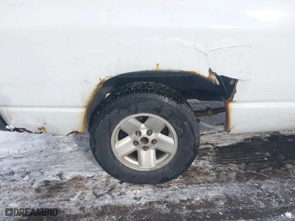 2003 Dodge Ram 1500 ST with VIN 1D7HU18N13S295296, listed as a IAAI auction lot 41564396 with 120,699 mi miles. Bid and sale history available at carsss.com. Image 6.