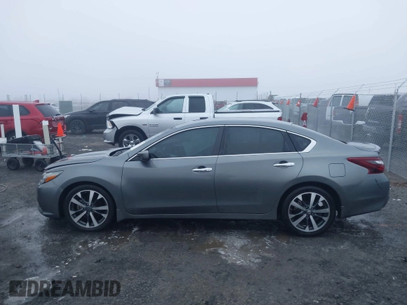 2017 Nissan Altima SV with VIN 1N4AL3AP6HC473555, listed as a IAAI auction lot 41509127 with 92,501 mi miles and . Bid and sale history available at carsss.com. Image 14.
