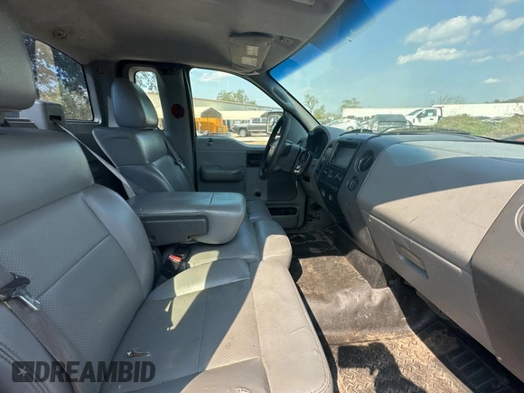 2007 Ford F-150 XL with VIN 1FTRF12W47KB40354, listed as a Copart auction lot 45381115 with 347,761 mi miles and Clean title. Bid and sale history available at DreamBid. Image 6.
