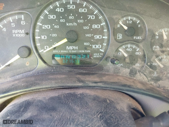 2000 Chevrolet Silverado 1500 LS with VIN 2GCEC19T2Y1199939, listed as a IAAI auction lot 41350239 with 321,613 mi miles. Bid and sale history available at carsss.com. Image 7.