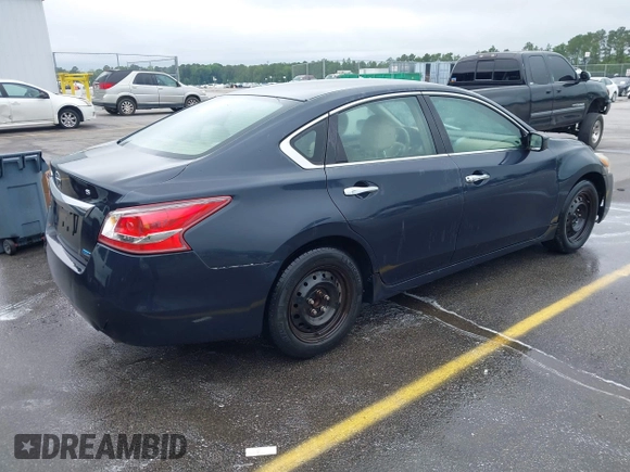 2013 Nissan Altima SL z VIN 1N4AL3AP3DC110012, wystawiony jako IAAI lot #42368802 z przebiegiem 296 774 mil mil oraz . Historia ofert i sprzedaży dostępna na DreamBid. Obrazek 4.