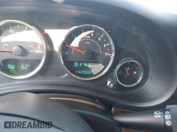 2015 Jeep Wrangler Unlimited Altitude с VIN 1C4HJWEG7FL584395, выставлен на аукционе IAAI как лот 42399987 с пробегом 142 906 миль миль и . История ставок и продаж доступна на DreamBid. Изображение 16.
