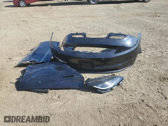 2025 Tesla Model 3 Long Range with VIN 5YJ3E1EA4SF978477, listed as a Copart auction lot 58525905 with 1,531 mi miles and Salvage title. Bid and sale history available at DreamBid. Image 12.