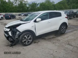 2020 Kia Sportage LX z VIN KNDPMCAC8L7761710, wystawiony jako Copart lot #58187945 z przebiegiem 46 937 mil mil oraz Szkoda całkowita • Salvage title. Historia ofert i sprzedaży dostępna na DreamBid. Obrazek 1.