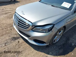 2015 Mercedes-Benz E 350 Sport с VIN WDDHF5KBXFB132330, выставлен на аукционе IAAI как лот 40921689 с пробегом 126 519 миль миль и . История ставок и продаж доступна на DreamBid. Изображение 6.