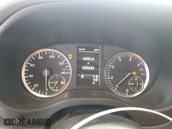 2018 Mercedes-Benz Metris Passenger z VIN WD4PG2EE1J3405056, wystawiony jako Copart lot #57870675 z przebiegiem 200 559 mil mil oraz Czysty tytuł • Clean title. Historia ofert i sprzedaży dostępna na DreamBid. Obrazek 9.