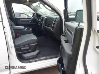 2022 Ram 1500 SLT z VIN 1C6RR6LG9NS198010, wystawiony jako IAAI lot #41702205 z przebiegiem 61 030 mil mil oraz . Historia ofert i sprzedaży dostępna na DreamBid. Obrazek 5.