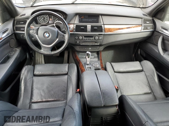 2011 BMW X5 35i z VIN 5UXZV4C59BL741822, wystawiony jako Copart lot #47702585 z przebiegiem 199 314 mil mil oraz Czysty tytuł • Clean title. Historia ofert i sprzedaży dostępna na DreamBid. Obrazek 8.