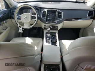 2019 Volvo XC90 Momentum with VIN YV4102PK0K1431214, listed as a Copart auction lot 52449915 with 204,867 mi miles and Salvage Title. Bid and sale history available at carsss.com. Image 8.