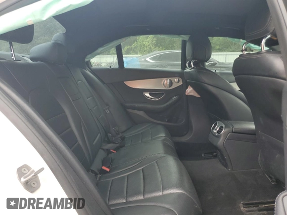 2018 Mercedes-Benz C 300 with VIN 55SWF4JB3JU249202, listed as a Copart auction lot 57231915 with 113,487 mi miles and Salvage title. Bid and sale history available at DreamBid. Image 10.