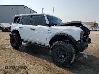 2024 Ford Bronco Big Bend z VIN 1FMDE7BH7RLA34989, wystawiony jako Copart lot #56479135 z przebiegiem 16 320 mil mil oraz Czysty tytuł • Clean title. Historia ofert i sprzedaży dostępna na DreamBid. Obrazek 4.