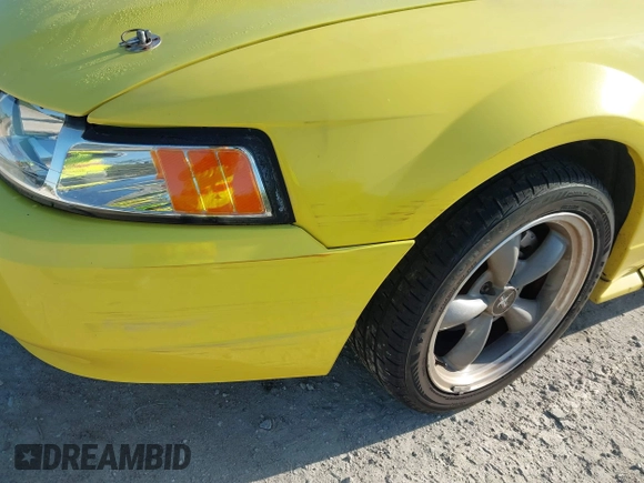 2000 Ford Mustang GT with VIN 1FAFP42X2YF259336, listed as a IAAI auction lot 42024703 with 134,358 mi miles. Bid and sale history available at carsss.com. Image 12.