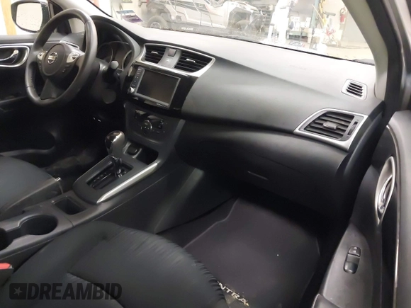 2019 Nissan Sentra S z VIN 3N1AB7AP7KY440764, wystawiony jako IAAI lot #41996693 z przebiegiem 34 594 mil mil oraz . Historia ofert i sprzedaży dostępna na DreamBid. Obrazek 5.