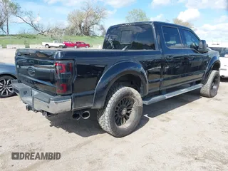 2018 Ford F-250 XL with VIN 1FT7W2BT0JEB59802, listed as a IAAI auction lot 42125940 with 73,654 mi miles and . Bid and sale history available at DreamBid. Image 4.