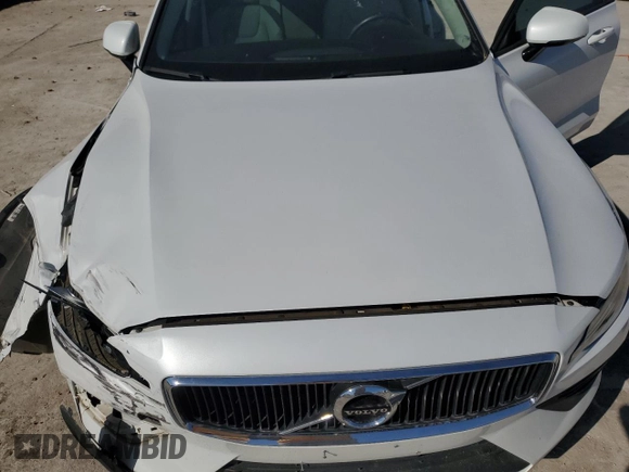 2020 Volvo S60 Momentum with VIN 7JR102FK7LG038685, listed as a Copart auction lot 48629725 with 55,746 mi miles and Salvage Title. Bid and sale history available at carsss.com. Image 13.