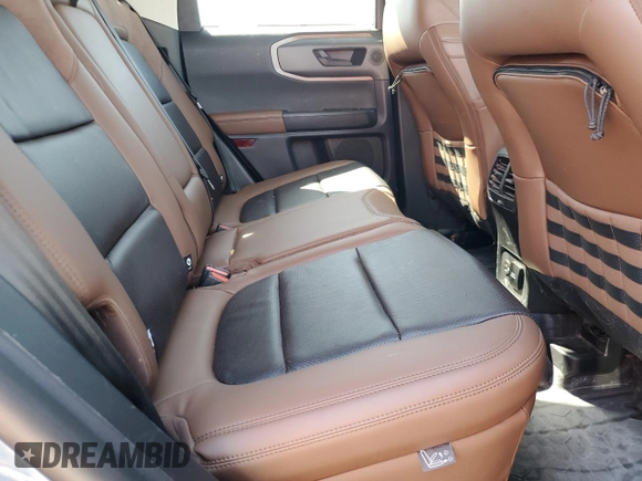 2023 Ford Bronco Sport Badlands z VIN 3FMCR9D9XPRE02582, wystawiony jako Copart lot #46403845 z przebiegiem 26 713 mil mil oraz Nie do naprawy • Non repairable. Historia ofert i sprzedaży dostępna na DreamBid. Obrazek 11.