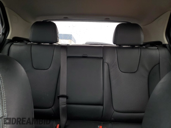 2021 Buick Encore GX Essence with VIN KL4MMFSL3MB126714, listed as a Copart auction lot 46867885 with 61,260 mi miles and Clean title. Bid and sale history available at DreamBid. Image 10.