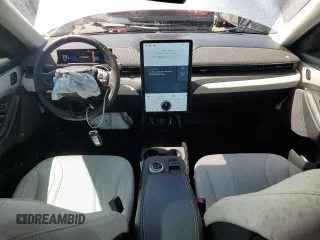 2022 Ford Mustang Mach-E Premium с VIN 3FMTK3R76NMA19273, выставлен на аукционе Copart как лот 51270325 с пробегом 30 114 миль миль и Списание • Salvage title. История ставок и продаж доступна на DreamBid. Изображение 8.