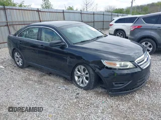 2012 Ford Taurus SEL z VIN 1FAHP2EW8CG132481, wystawiony jako IAAI lot #42076786 z przebiegiem 126 753 mil mil oraz . Historia ofert i sprzedaży dostępna na DreamBid. Obrazek 1.
