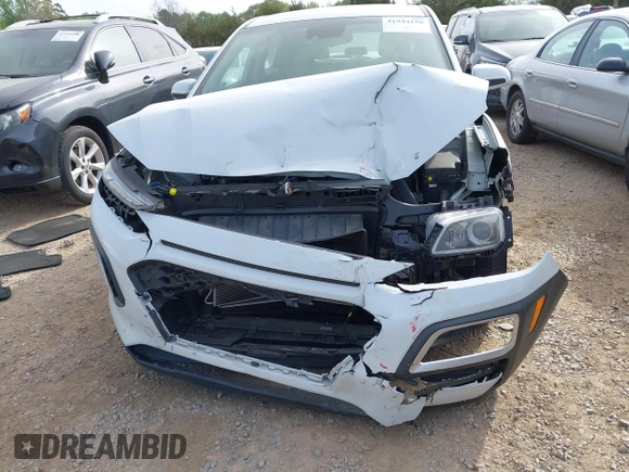 2020 Hyundai Kona SE with VIN KM8K12AA0LU433240, listed as a IAAI auction lot 41944156 with 31,375 mi miles. Bid and sale history available at carsss.com. Image 6.