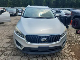 2017 Kia Sorento LX with VIN 5XYPGDA59HG320340, listed as a Copart auction lot 62184305 with 227,740 mi miles and Clean title. Bid and sale history available at DreamBid. Image 5.
