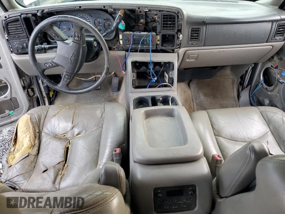 2004 Chevrolet Suburban LT with VIN 1GNEC16Z24J118695, listed as a Copart auction lot 52744505 with 306,940 mi miles and Salvage title. Bid and sale history available at DreamBid. Image 8.